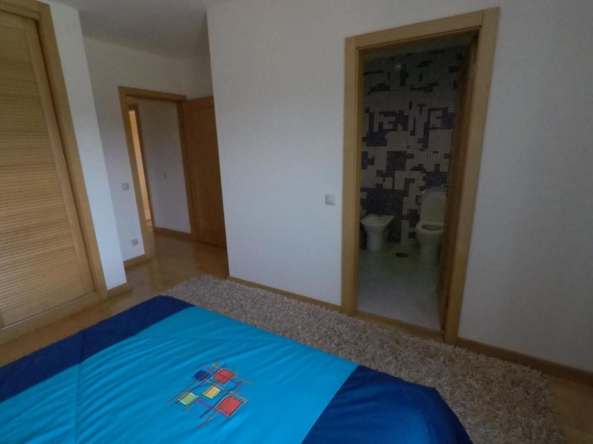Valadas Guest House Canedo  Buitenkant foto