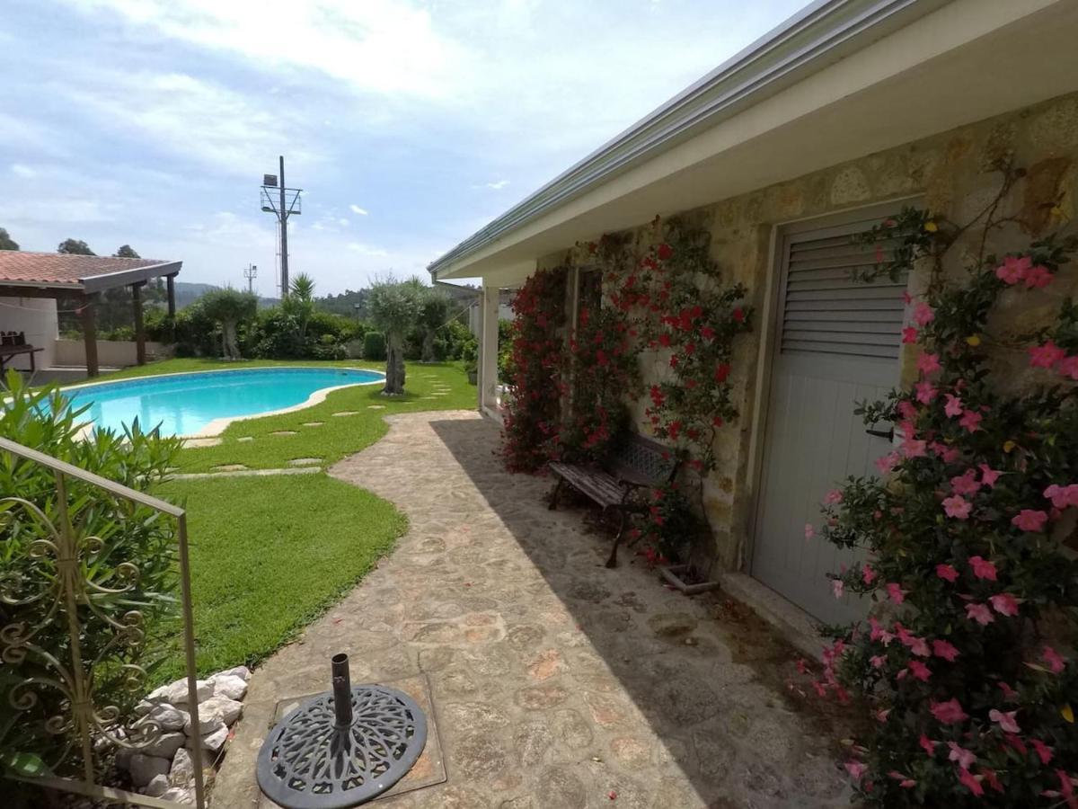 Valadas Guest House Canedo  Buitenkant foto