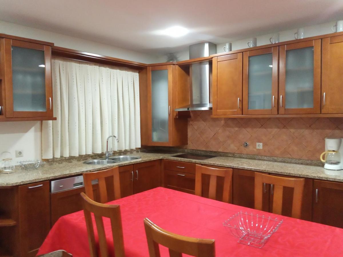 Valadas Guest House Canedo  Buitenkant foto